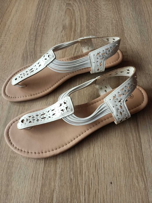 Sandałki damskie białe rozm 40