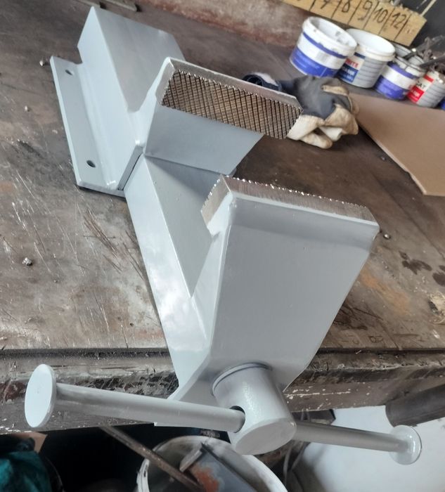 Duże imadło stalowe