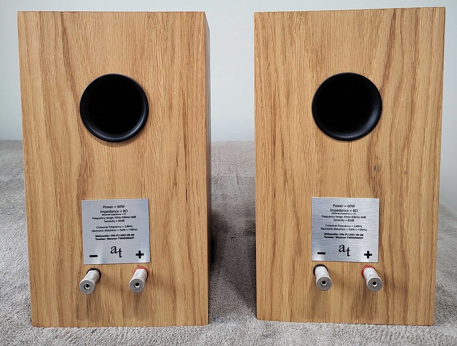 Kolumny głośnikowe monitory Hi-End Vifa Wavecor