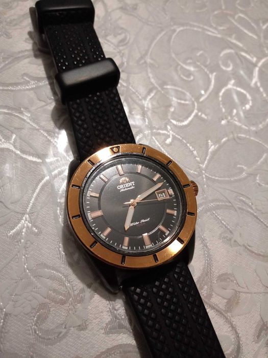 Продам Orient er1v001b