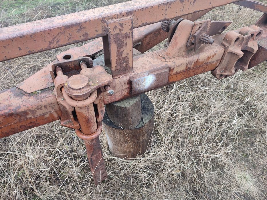 Плуг під високу круглу стійку Плуг ПЛН 3 Плуг ПНБ 8 Плуг ПЛН 8 Плуг8