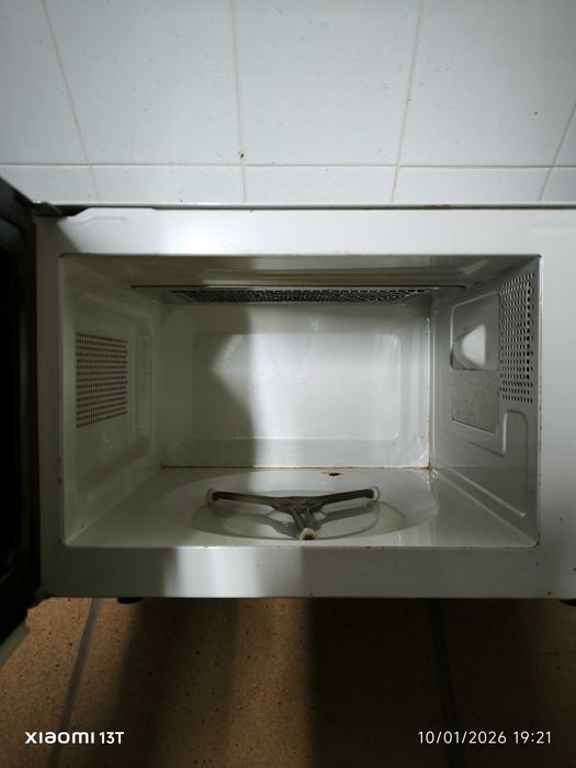 Micriondas Sanyo 700W