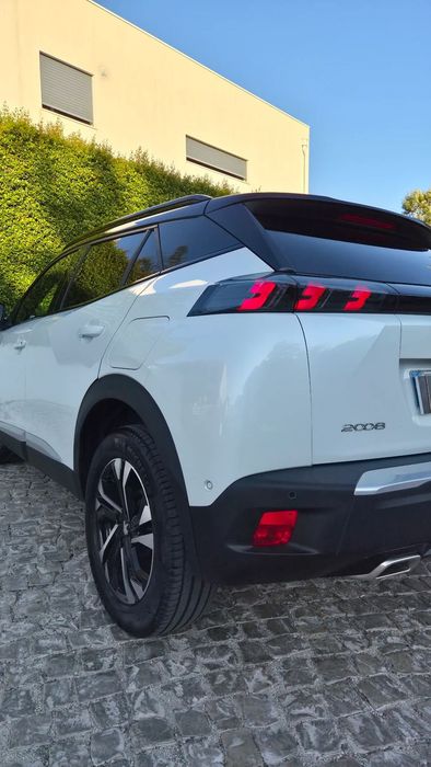Peugeot 2008 1.2 PureTech GT EAT8