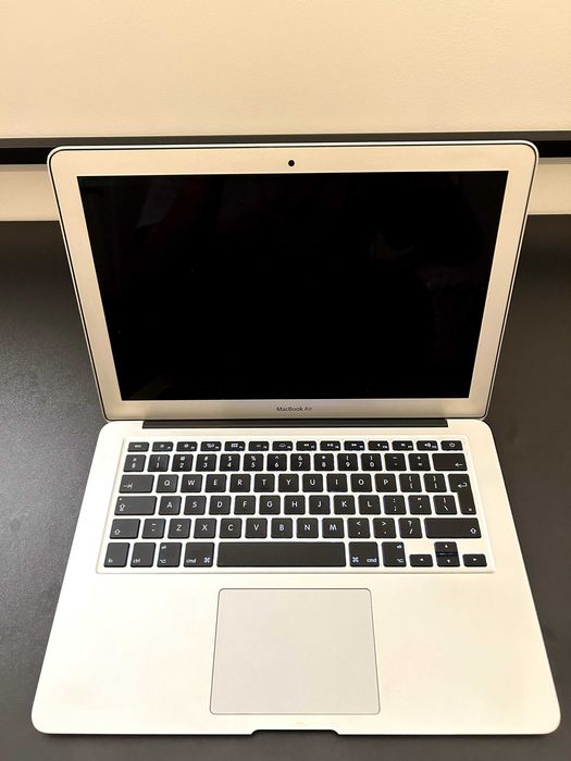 MacBook Air 13” 2017 | 8gb RAM | 128 gb SSD | gotowy do pracy