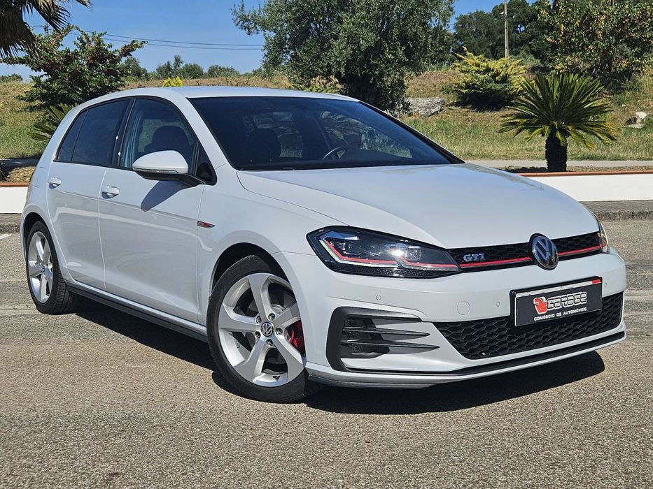 VW Golf GTI Performance BlueMotion
