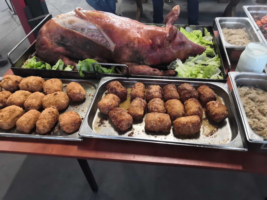 Imprezy integracyjne, prosiak pieczony, urodziny, imieniny, urodziny,