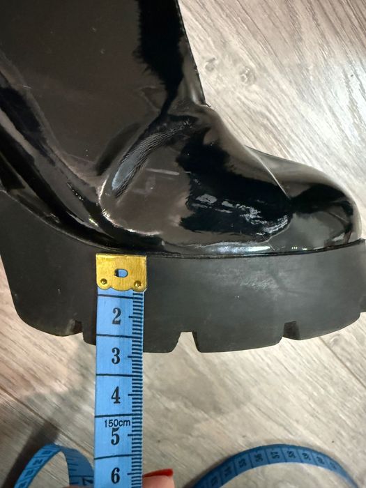 Ботильйони лакована шкіра