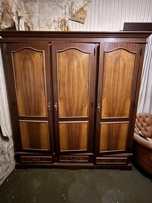 Vendo mobilia antiga