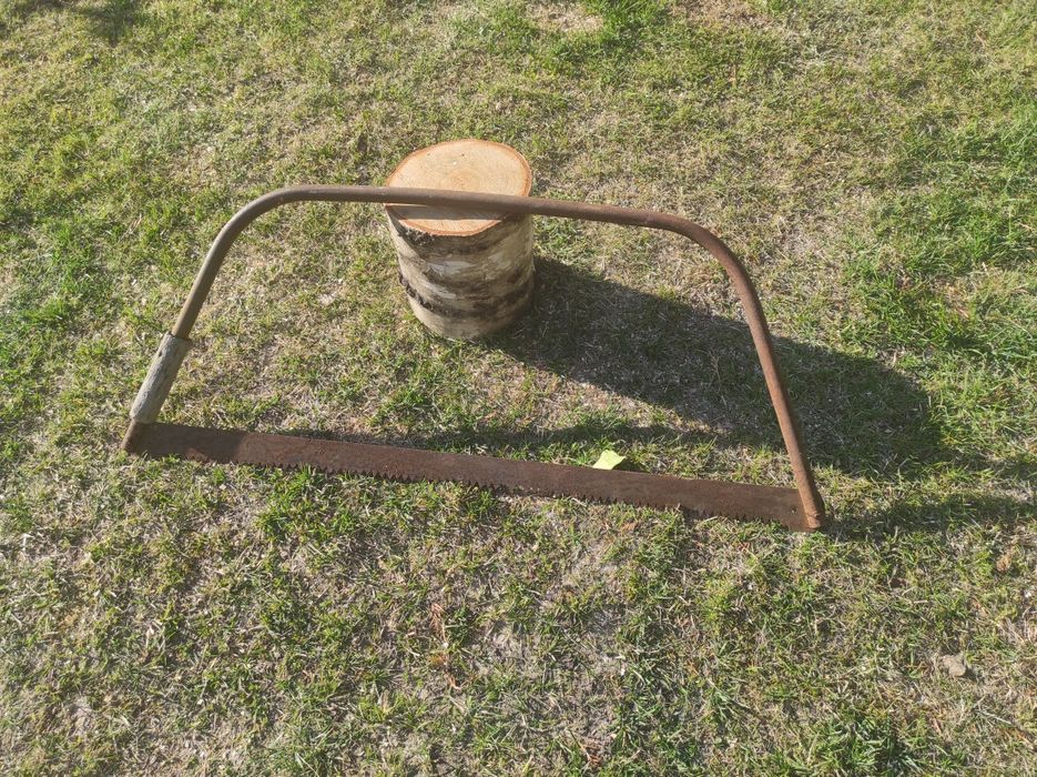 Stara piła do cięcia drewna