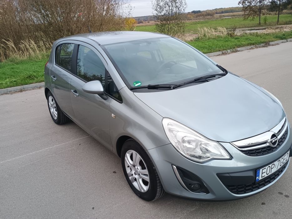 Opel Corsa D 2013 rok benzyna z Niemiec Polift