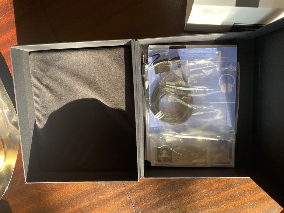 Auscultadores Sony MDR-1000X