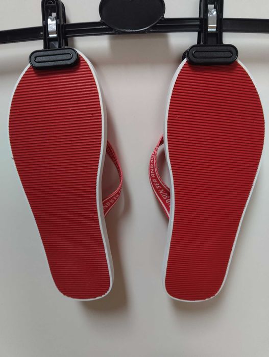 Czerwone lekkie japonki Cropp 41