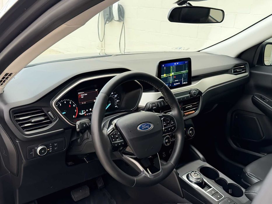 Ford Escape      2021