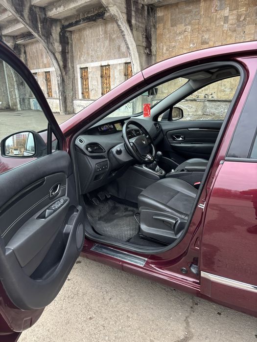 Renault Grand Scenik