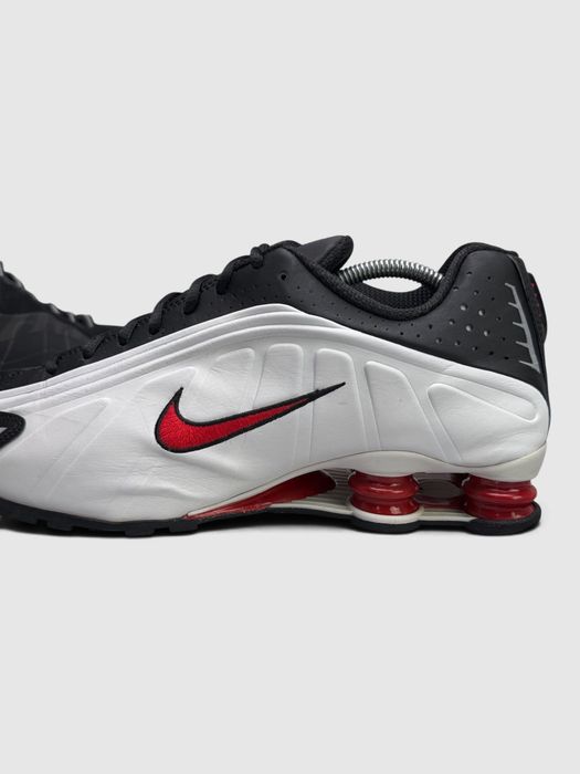 Buty Sportowe Nike Shox R4 Biały Czarny Rozmiar 44