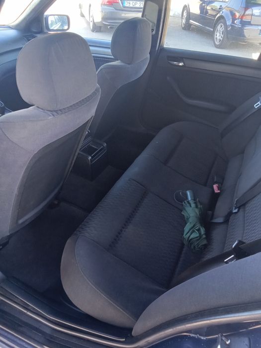 Vendo BMW 320D E46