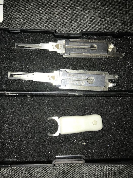 Инструмент для авто