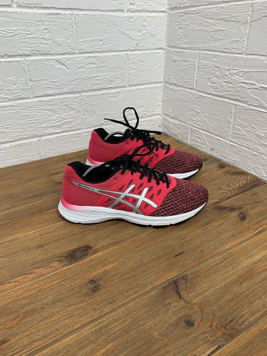 Кроссовки asics gel-exalt оригинал 40р