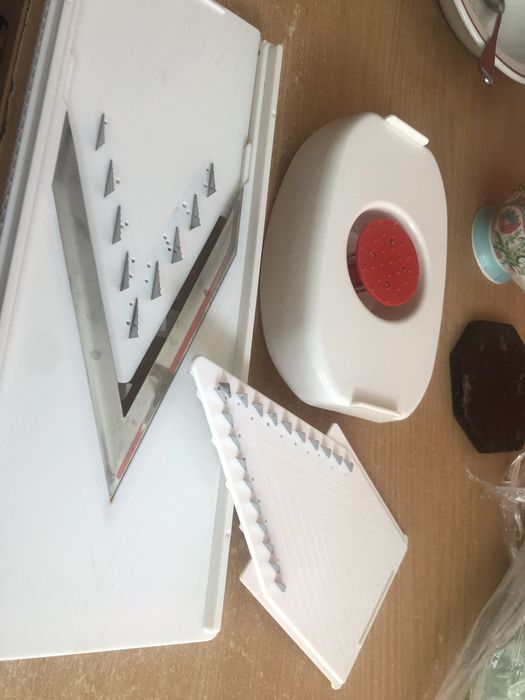 ручная многофункциональная овощерезка JML Super Slicer.