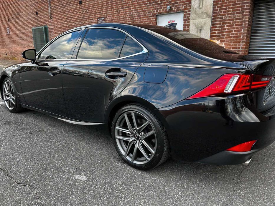 Lexus IS 300      2016
