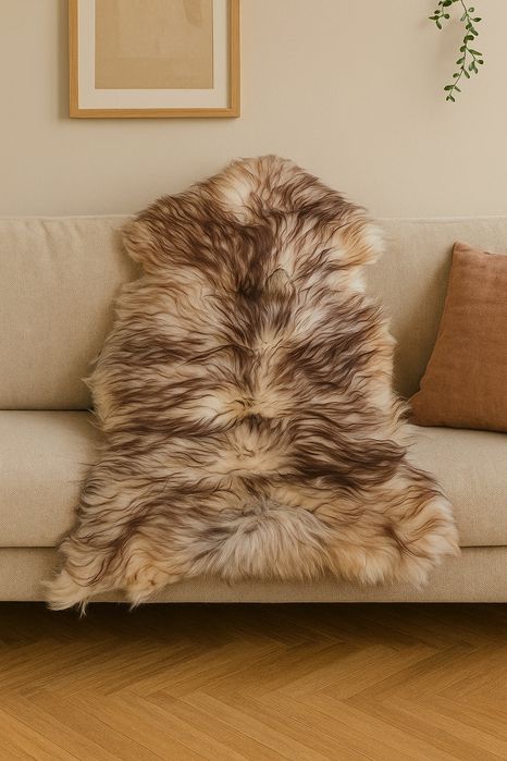 Naturalna skóra owcza – luksus, ciepło i elegancja w Twoim wnętrzu