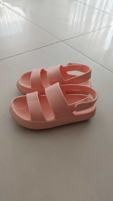 Sandalki r.32-33 dla dziewczynki