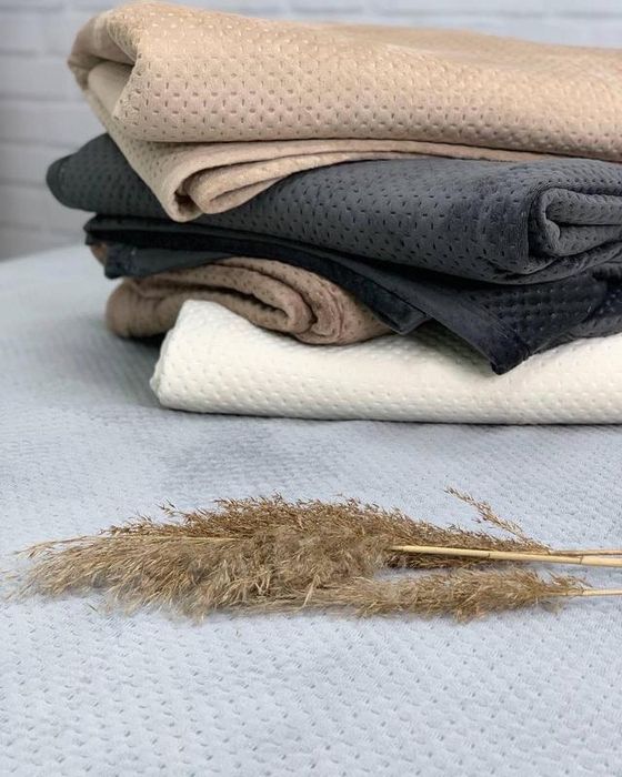 Вишукане якісні двох-лицеві велюрові накидки покривала "Хрестики"