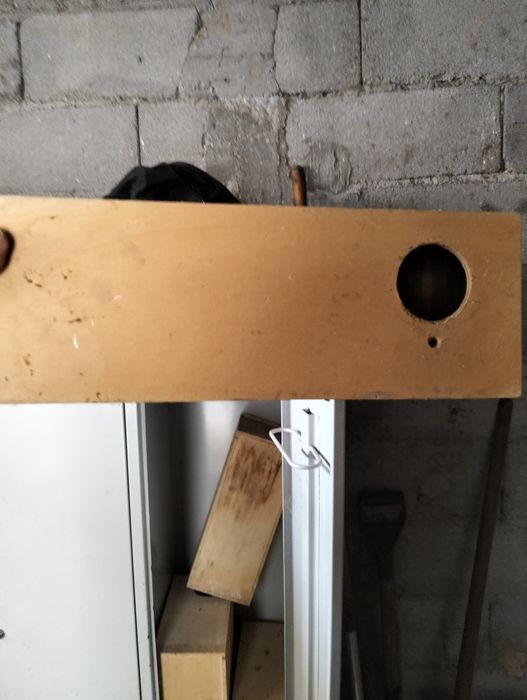 Vários ninhos maior parte completamente novos