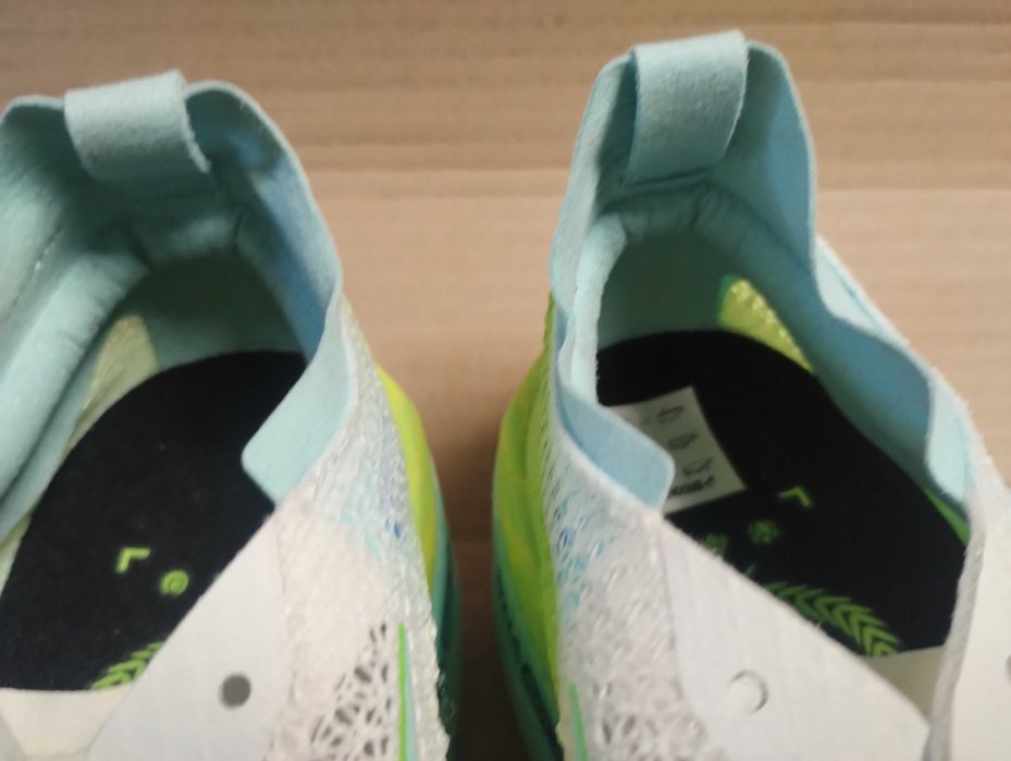 buty sportowe do biegania 42,5 brooks hyperion 4 elite