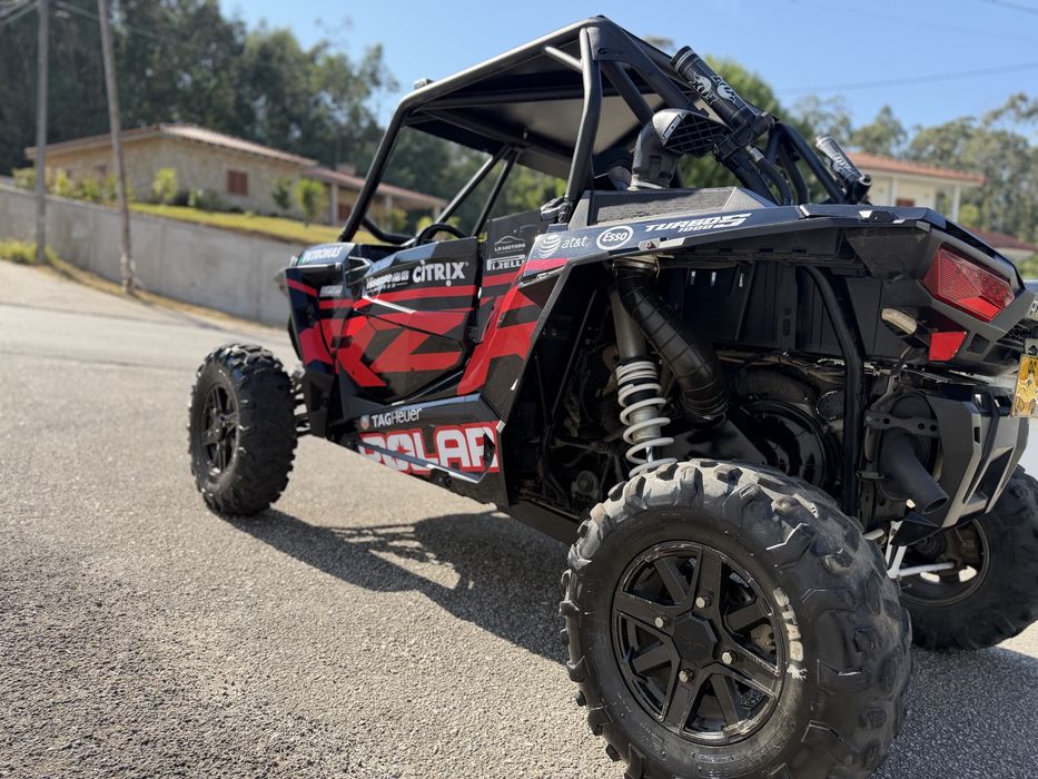 Polaris RZR XP 1000 TURBO - NACIONAL