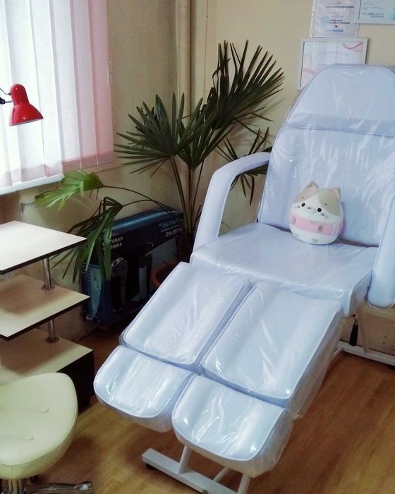 Крісло-Кушетка педикюрна CH-240   нова гарантія