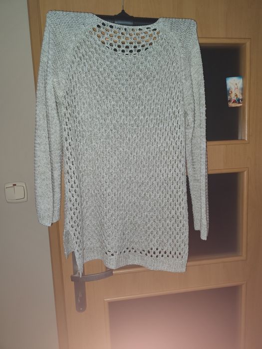 Sweterek dzianinowy