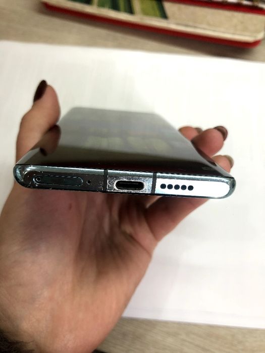 Телефон HUAWEI P30 Pro