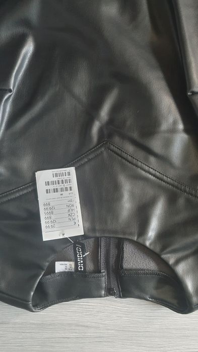 Sukienka H&M ze skóry ekologicznej