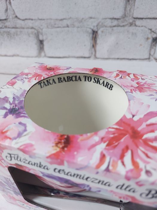 Filiżanka ceramiczna z łyżeczką z grawerem 400 ml dla Babci prezent