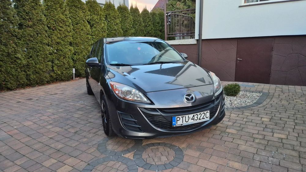 Mazda 3 Mazda 3, pierwszy użytkownik, silnik 1,6 diesel, moc 115 km, rok 2011