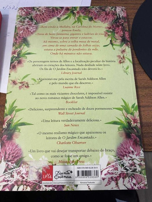 LIVRO O Quarto Mágico de Sarah Addison Allen e outro