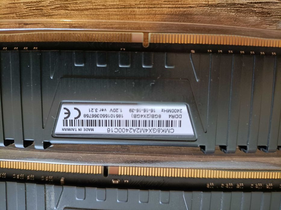 Corsair Vengeance LPX 2x4GB