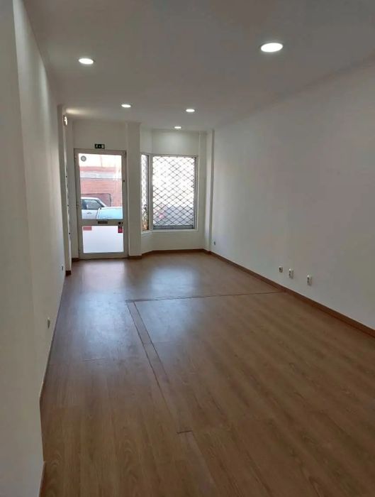 Espaço para festas ou eventos64706010368001123