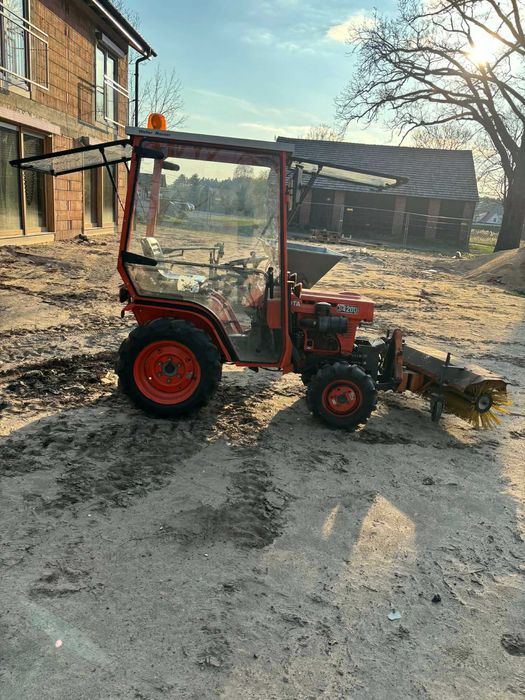 kubota b4200 kosiarka traktorek kosiarka traktorek komunalny