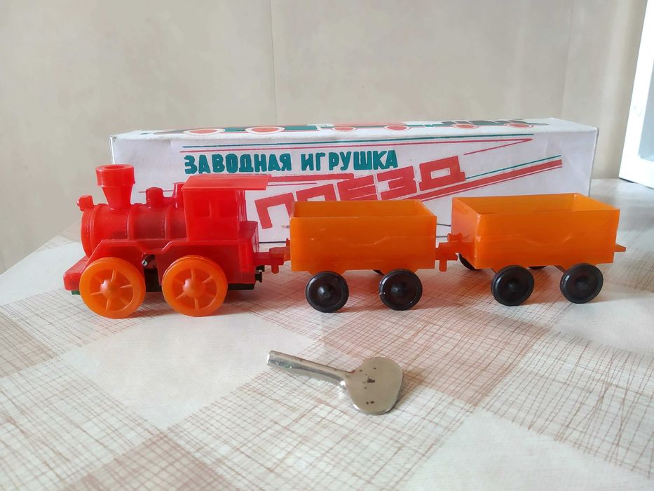 Паровозик (поїзд) заводний, СРСР