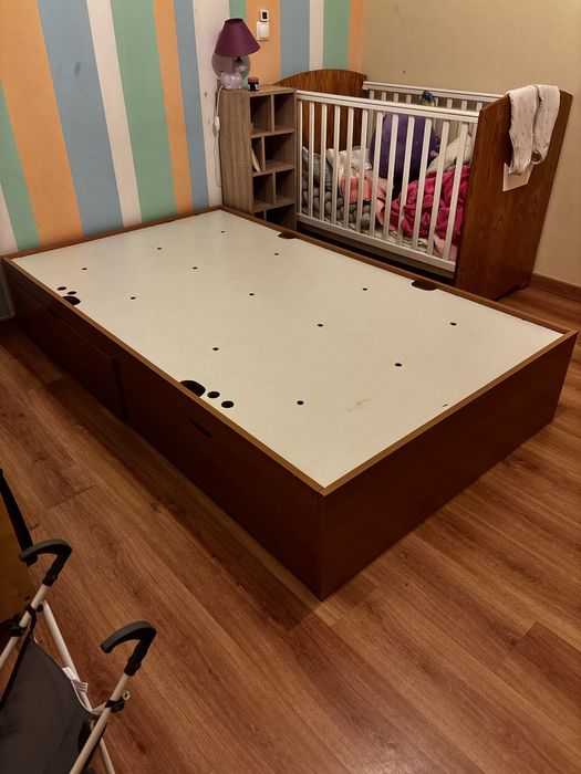 Cama solteiro com gavetões