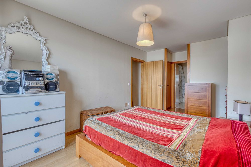 T2+1 com terraço, garagem e varanda