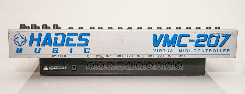 Hades VMC 207 Midi Controller Profissional