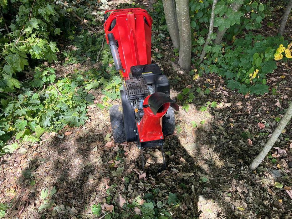 Rębak / minikoparki / wiertnice – wynajem sprzętu