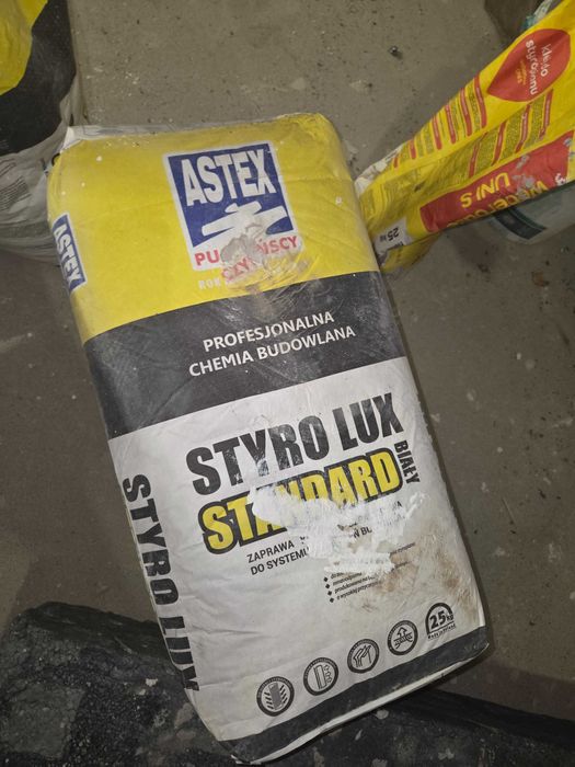 Klej bialy do styropianu