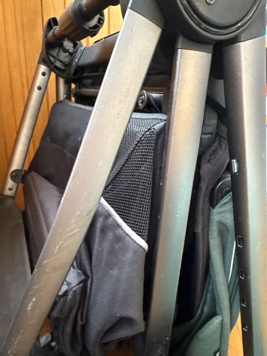 Прогулянкова коляска CARRELLO Ultra