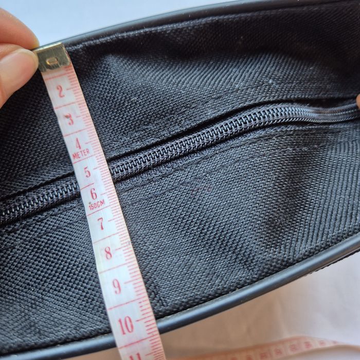 Czarna kosmetyczka męska