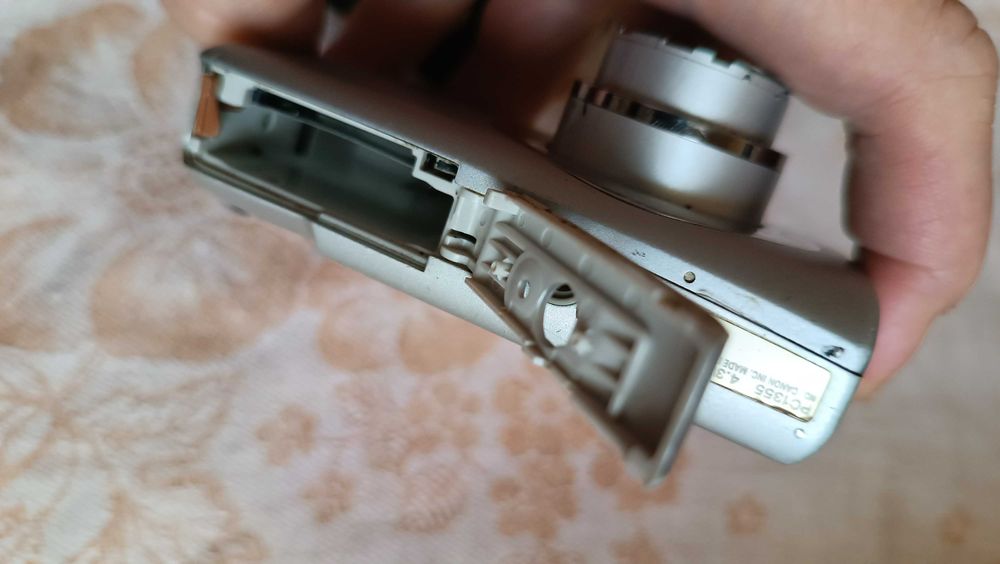Цифровий фотоапарат кенон