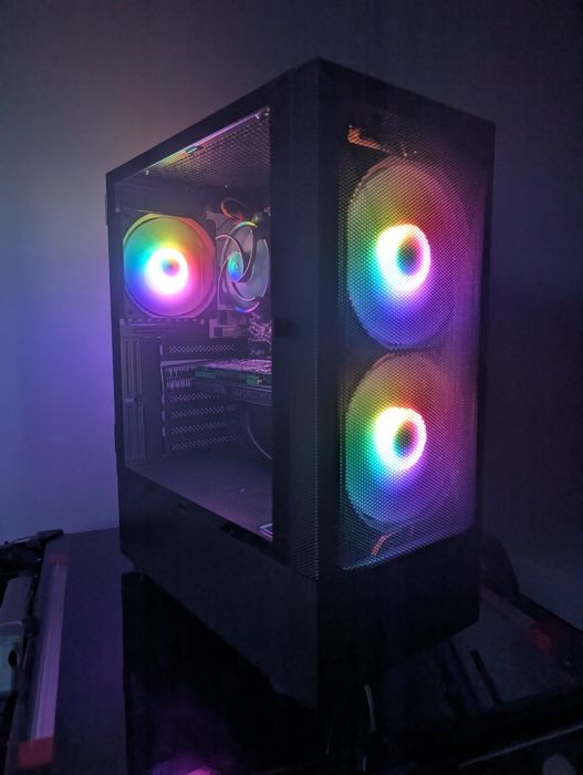 Komputer gamingowy - RTX 5050 | Ryzen 5 5600X | 1 Tb SSD | DDR4 16GB